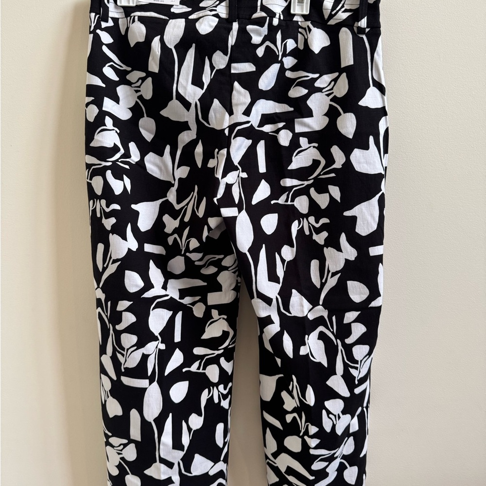 Chico's Monochrome Abstract Wide Leg Pants